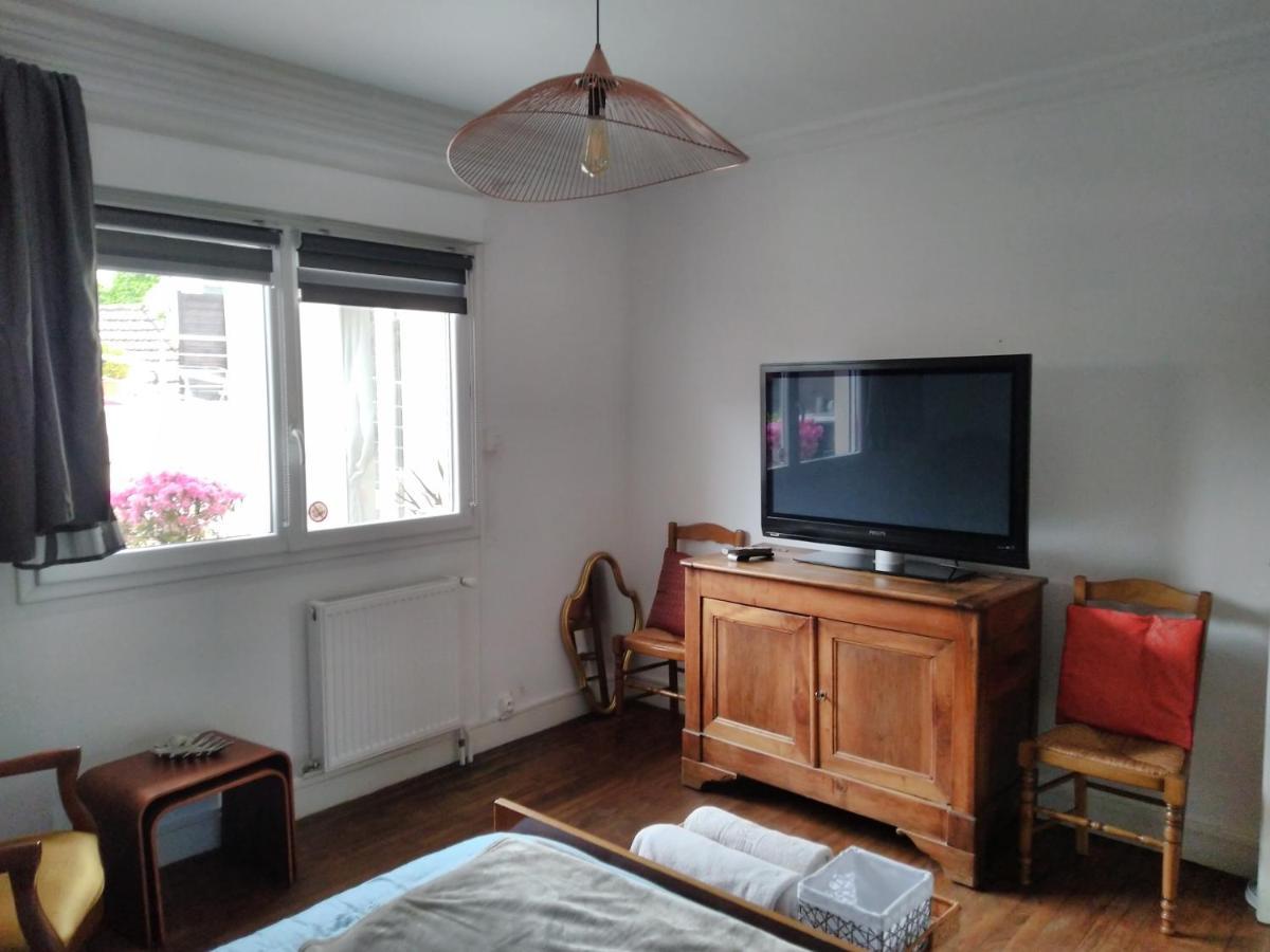 Chambre Marguerite, B&B Au 1Er- Villa Chaumonty เปรีเกอ ภายนอก รูปภาพ